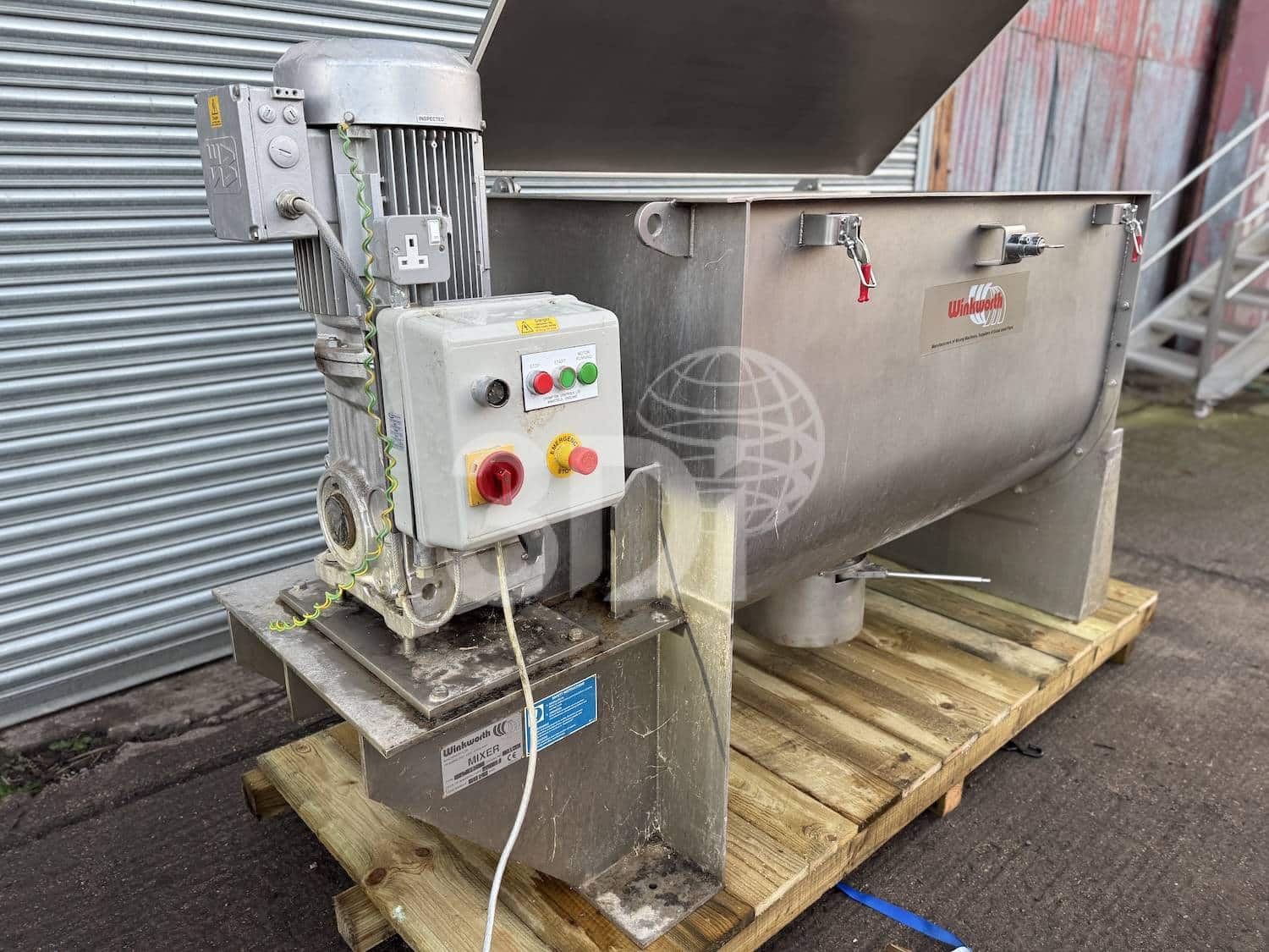 winkworth-ut660-ribbon-blender-2981-4 side image of a used winkworth ut660 ribbon blender