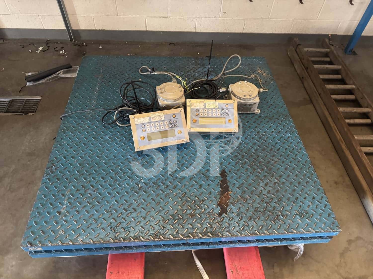 mirco-weighing-solutions-1500kg-floor-scales-3 image of a used micro weighing solutions 1500kg floor scale