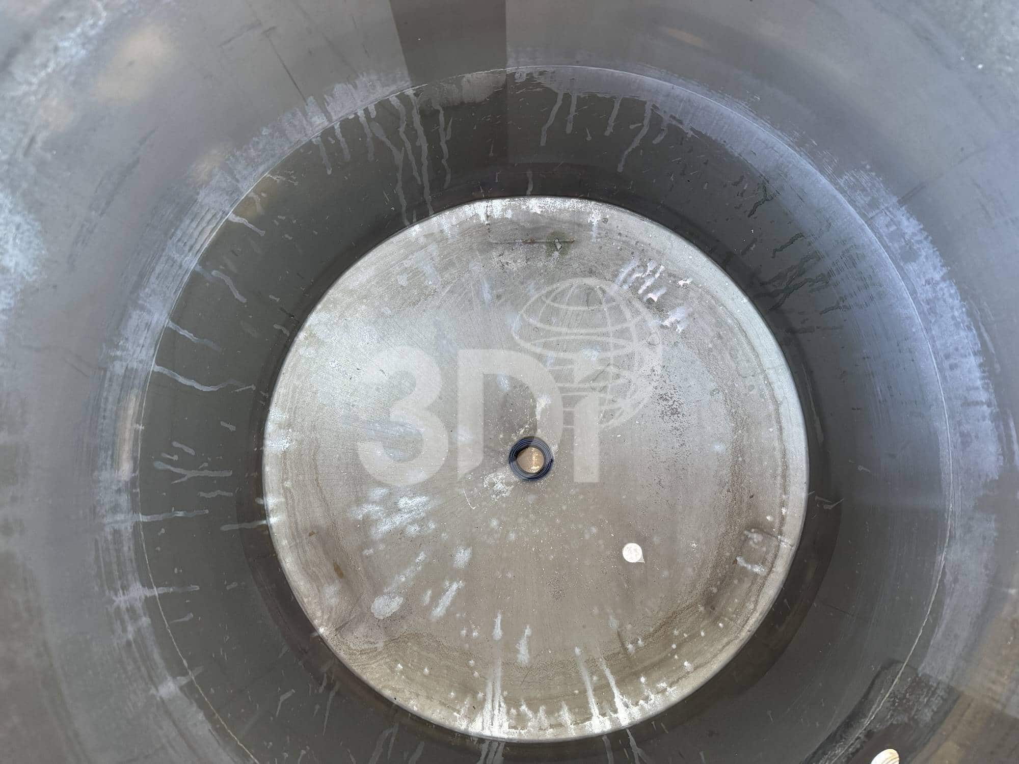 internal image of a 180 litre stainless steel storage tank