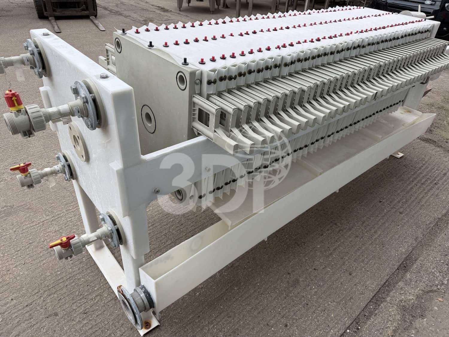 micronics-filtration-630-sidebar-filter-press-3 rear image of a micronics filtration 630 sidebar filter press